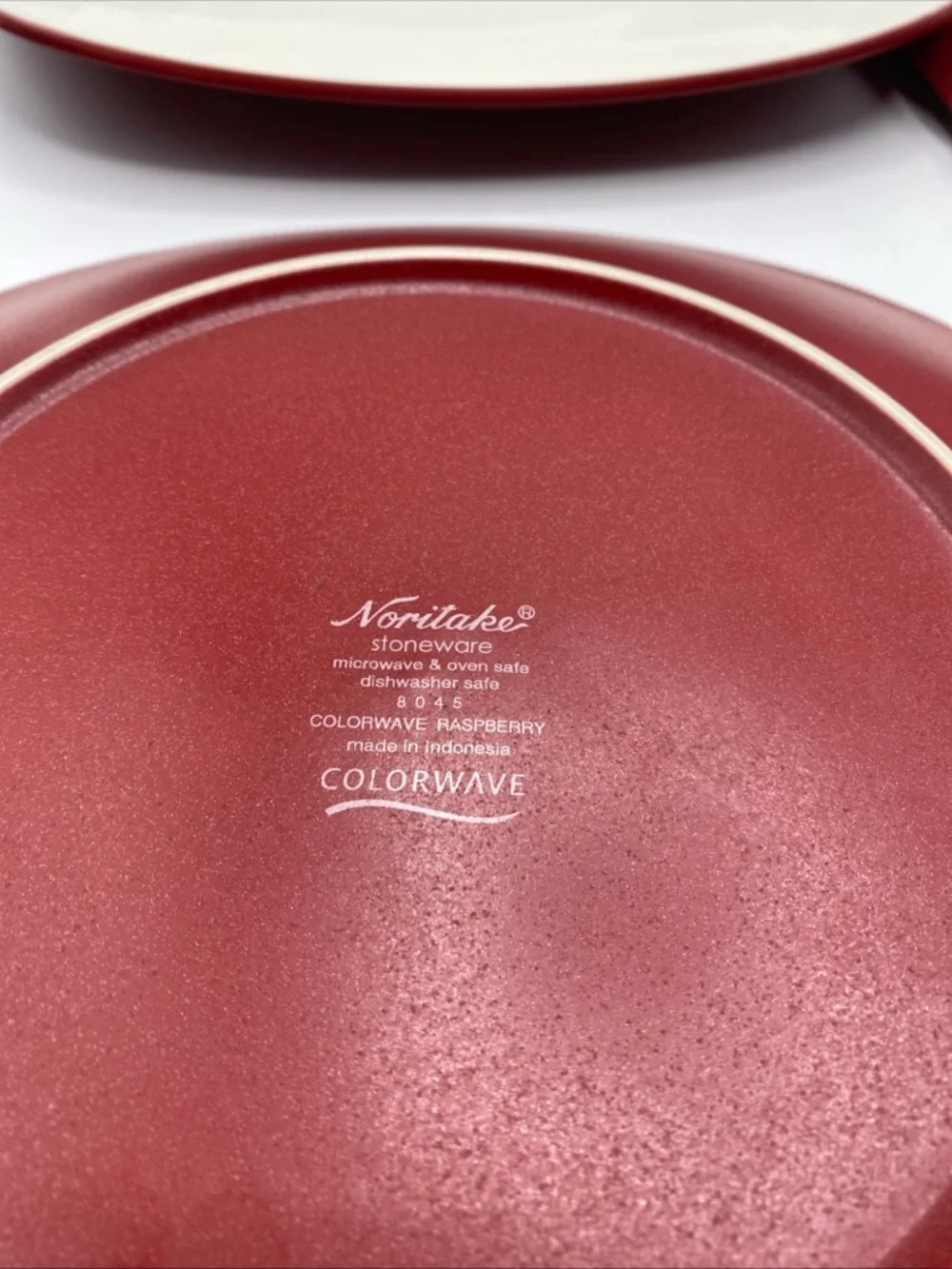 Noritake Stoneware Raspberry Colorwave 4 Square Plates 8 3/8